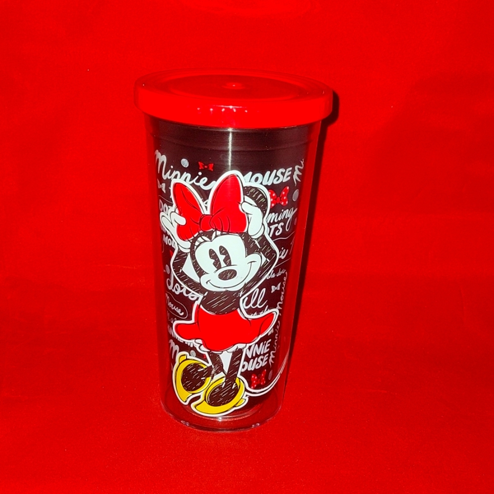 Minnie cup no straw